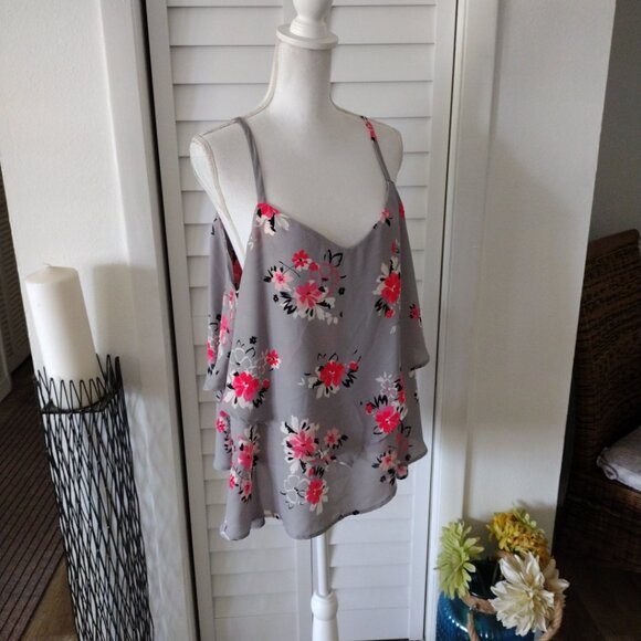 Torrid Gray Floral Tank Top with criss-cross adjustable spaghetti strap layer 1X - Picture 3 of 8